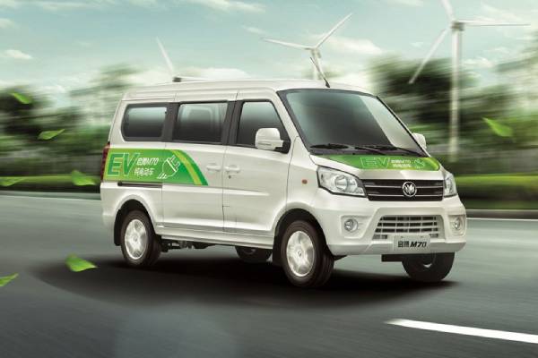 Kini awọn iṣọra fun gbigba agbara Minivan Electric?