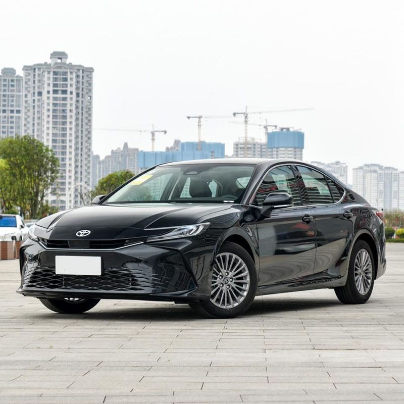 Toyota Camry petirolu Sedan